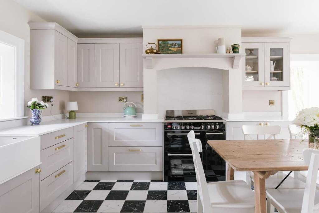The Farmhouse At Corrstown Village Portrush Ngoại thất bức ảnh